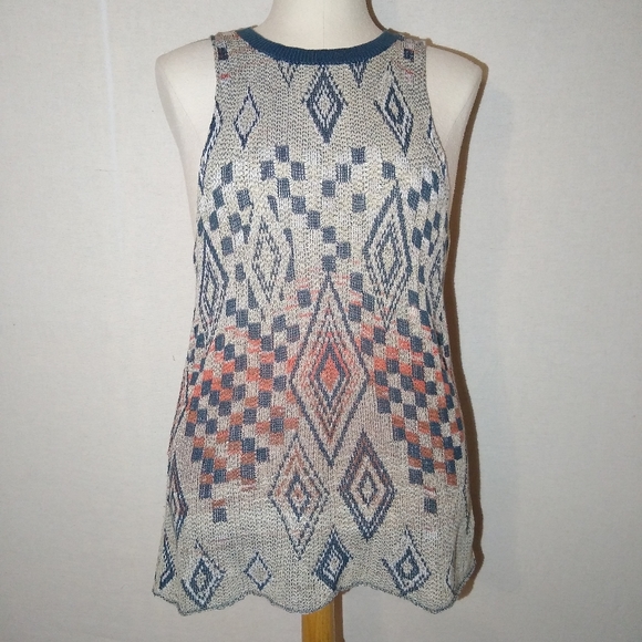 Leith Sleeveless Geometric Knit Tank - Picture 1 of 8